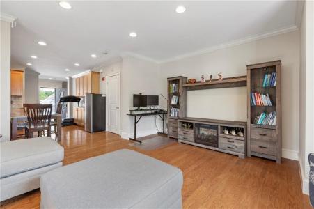 50 Clemence Street 50, Cranston, Rhode Island 02920, Amerika Birleşik Devletleri