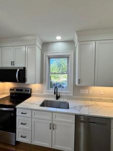 132 Doyle Avenue 2, Providence, RI 02906, USA