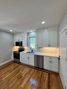 132 Doyle Avenue 2, Providence, רוד איילנד 02906, ארצות הברית של אמריקה