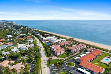 5841 N Ocean Boulevard F2, Ocean Ridge, Florida 33435