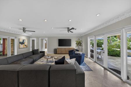 4401 NE 19 Avenue, Oakland Park, Florida 33308