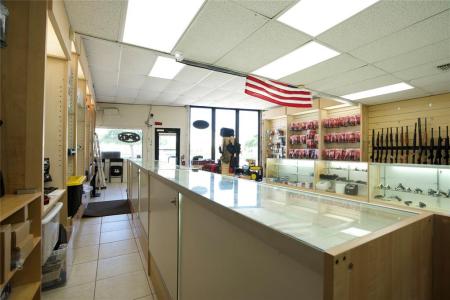 4581 N Dixie Hwy, Deerfield Beach, Florida 33064