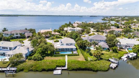 230 Osprey Ct, Seagrove West, Vero Beach, Florida 32963