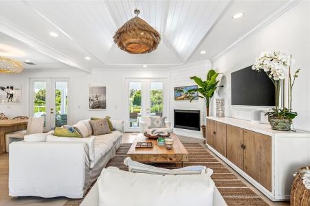 230 Osprey Ct, Seagrove West, Vero Beach, Florida 32963