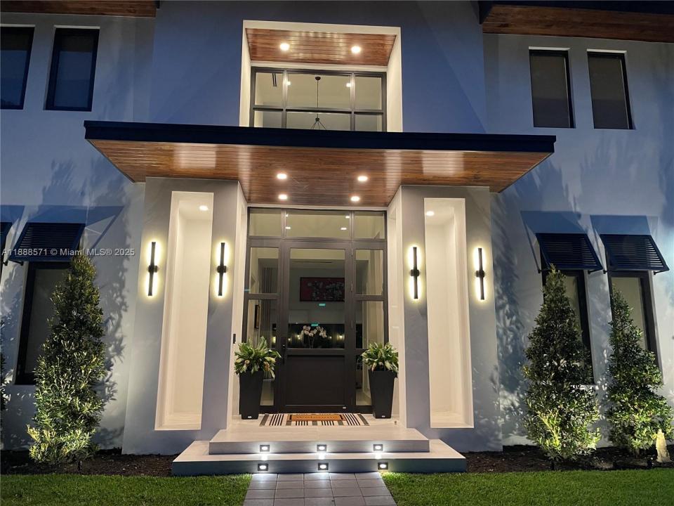 1515 Urbino Ave, Coral Gables, Florida 33146, Estados Unidos