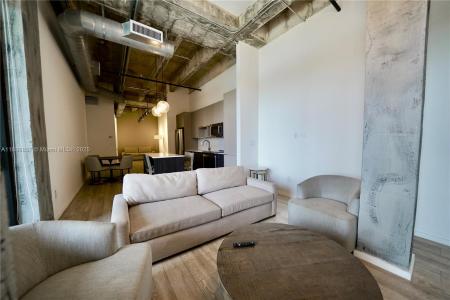 7920 NE 2nd Ave 305, Miami, Florida 33138, USA