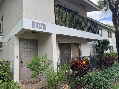 110 Gardens Dr 101, Pompano Beach, Florida 33069, USA