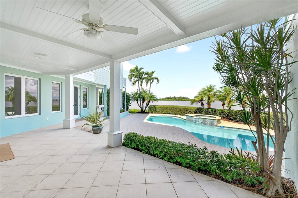505 Tulip Ln, Vero Beach, Florida 32963