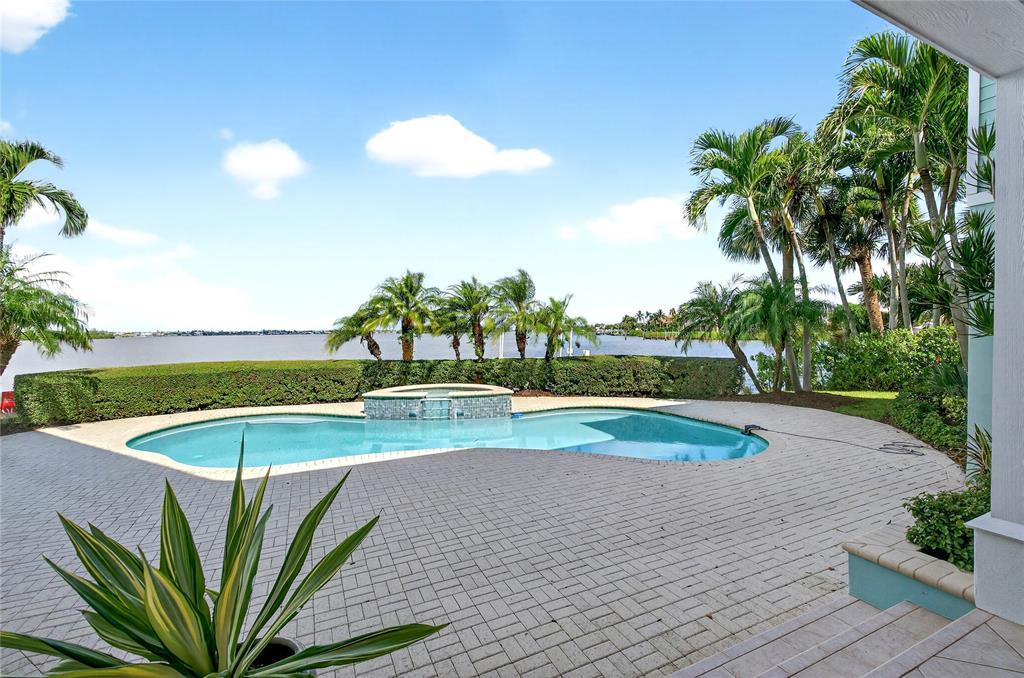 505 Tulip Ln, Vero Beach, Florida 32963
