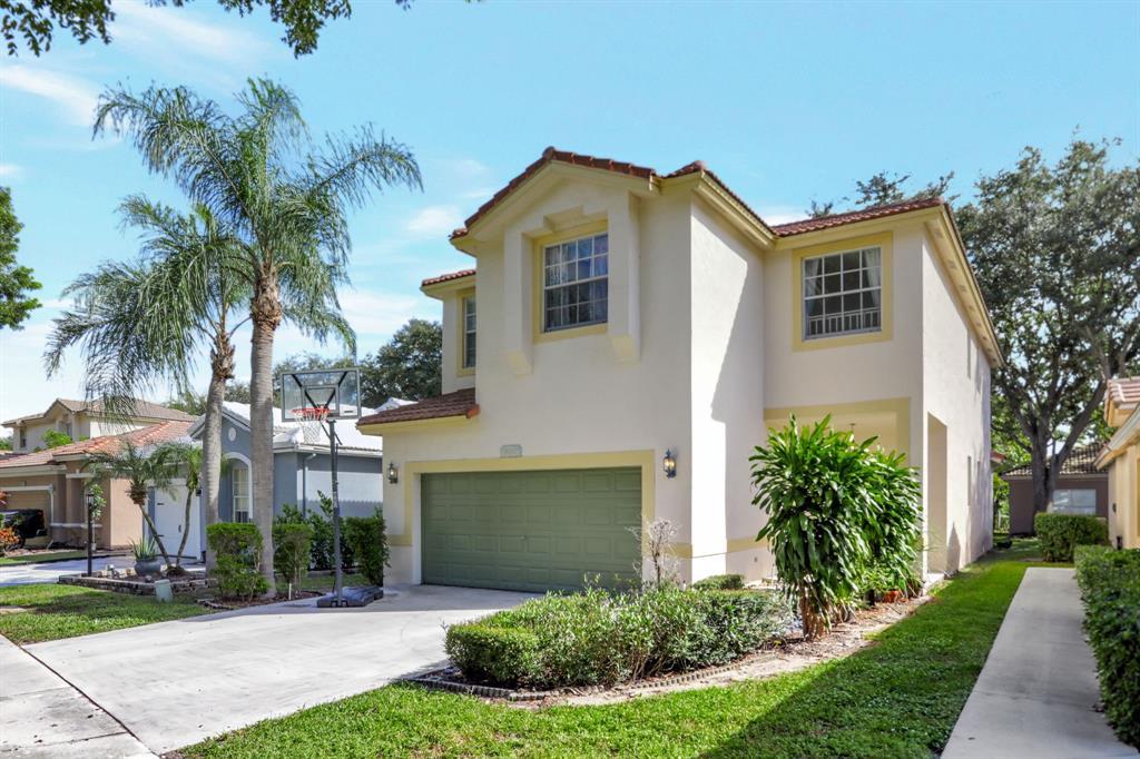 4932 Pelican St, Coconut Creek, Florida 33073