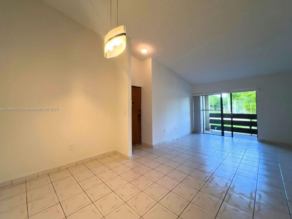 8811 SW 123rd Ct 209-1, Miami, Florida 33186
