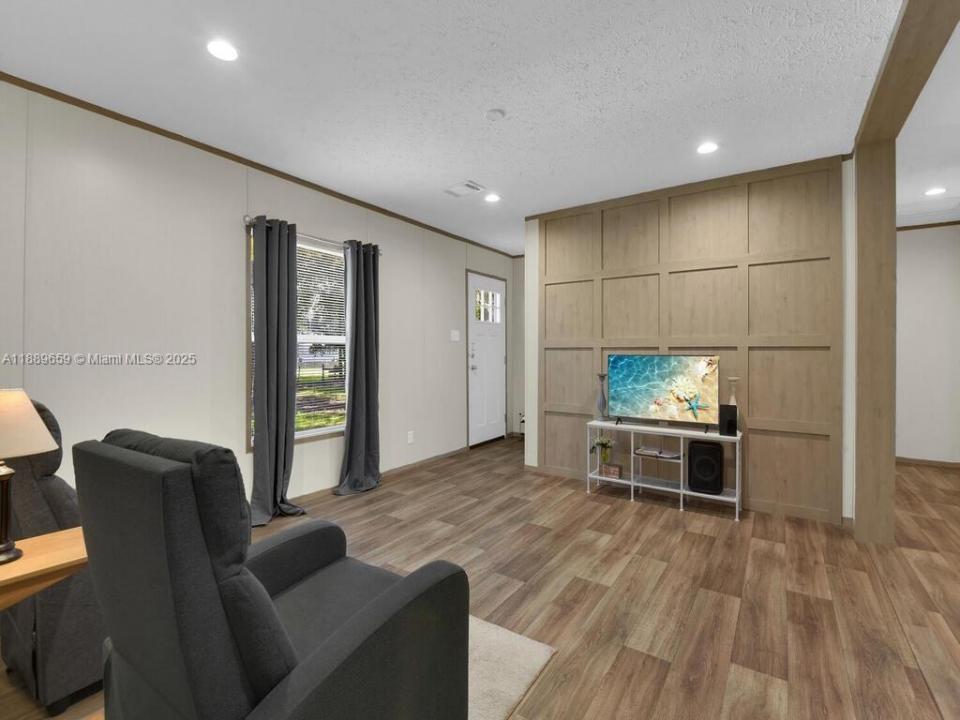 1079 SUMMERALL RD, Other City - In The State Of Florida, Флорида 33935, Соединенные Штаты