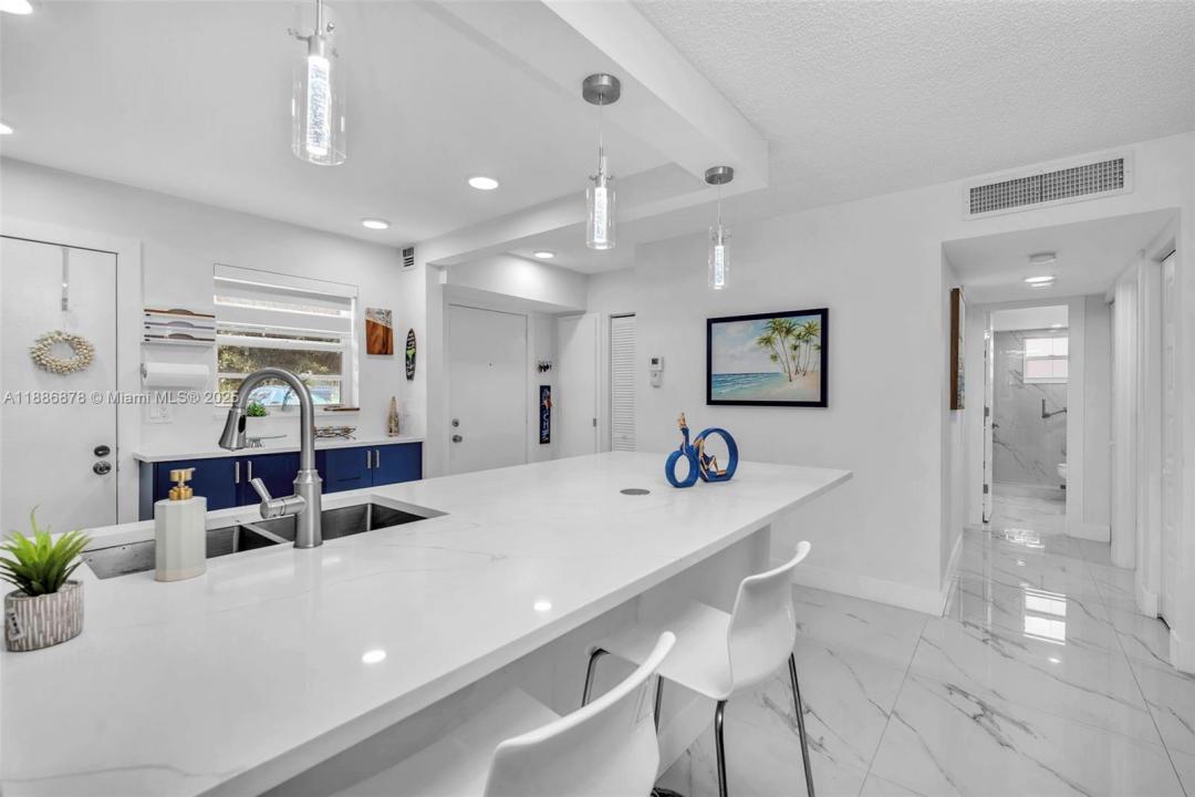 205 SE 11th Ter 101, Dania Beach, Floride 33004, États-Unis