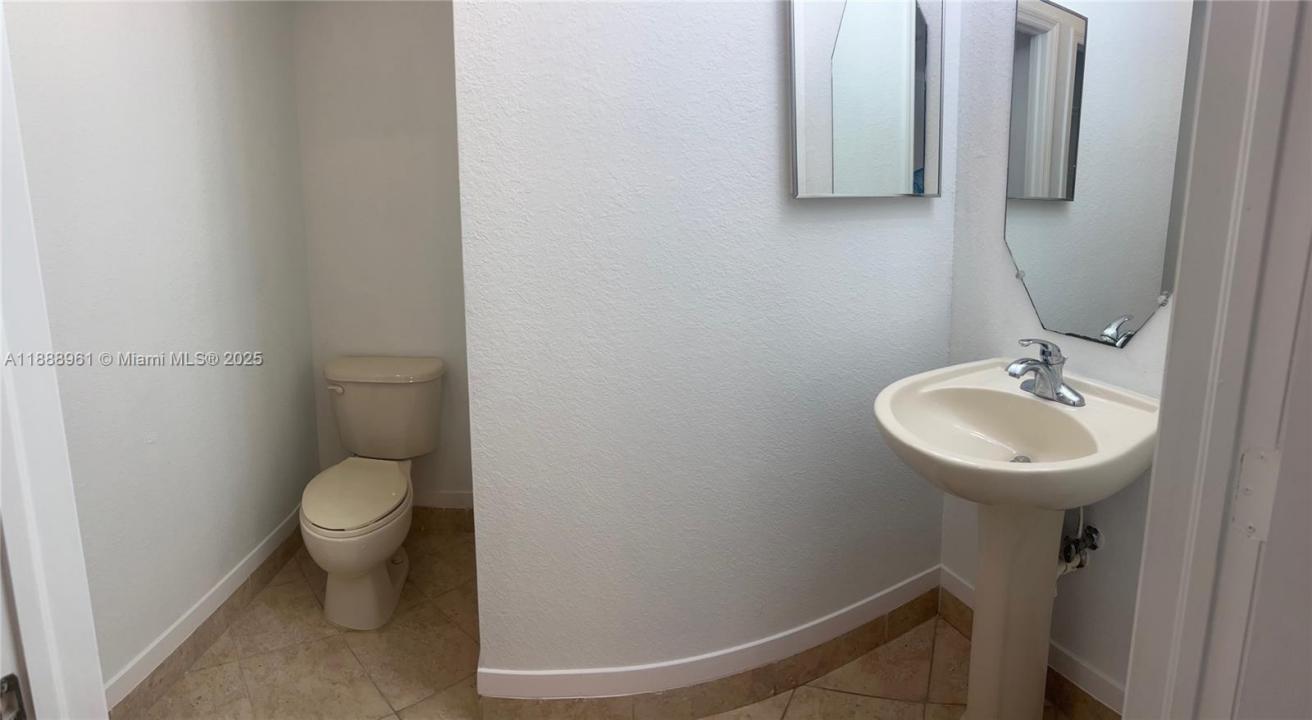 12458 SW 125th Ter 12458, Miami, Флорида 33186, Соединенные Штаты