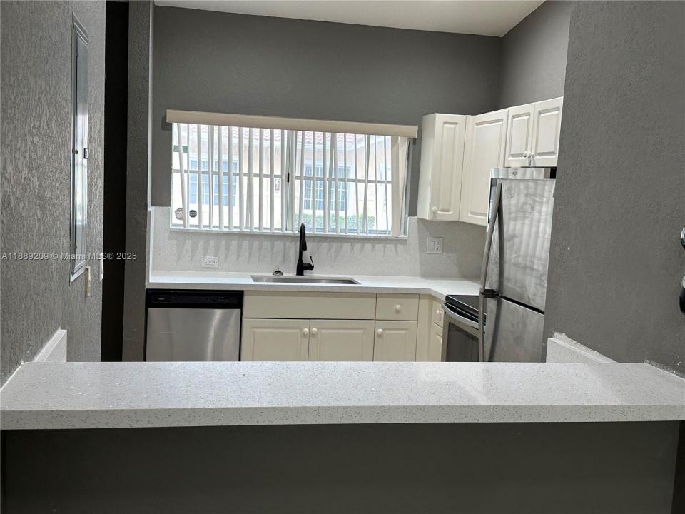 3944 SW 48th Ave, Pembroke Park, Floride 33023, États-Unis