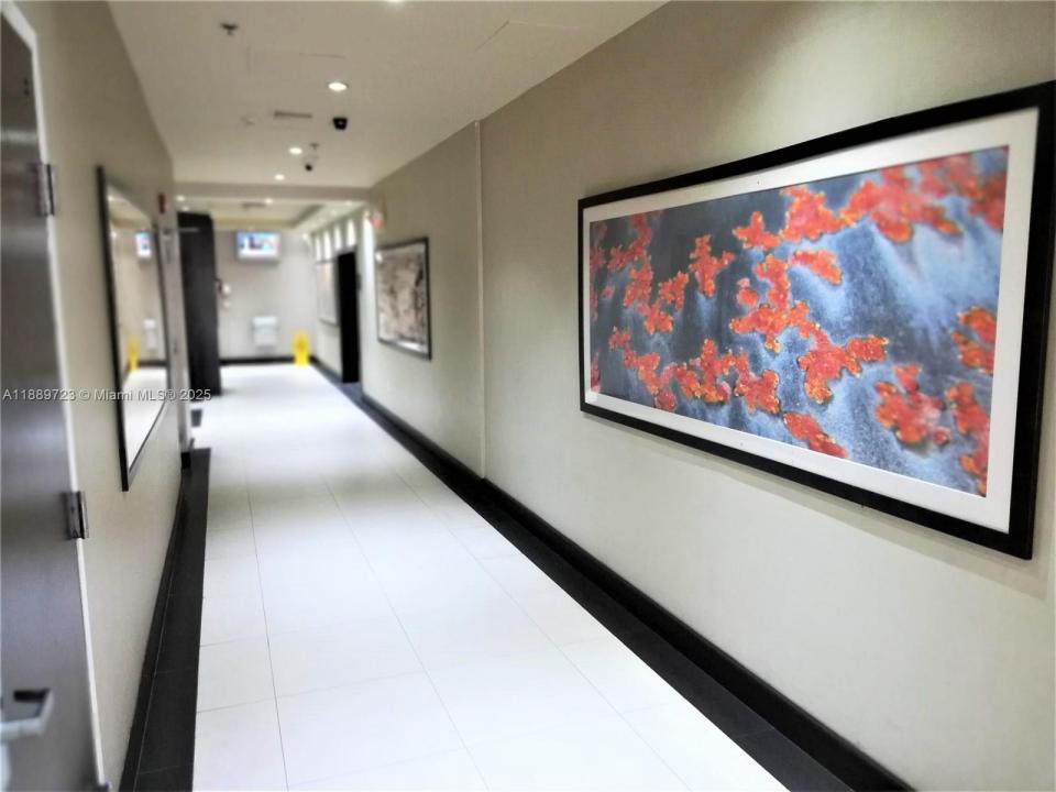 12550 Biscayne Blvd 605, North Miami, 佛罗里达州 33181, 美国