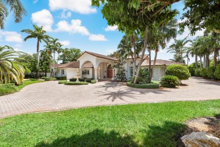 9360 SW 66th St, Miami, Florida 33173, USA