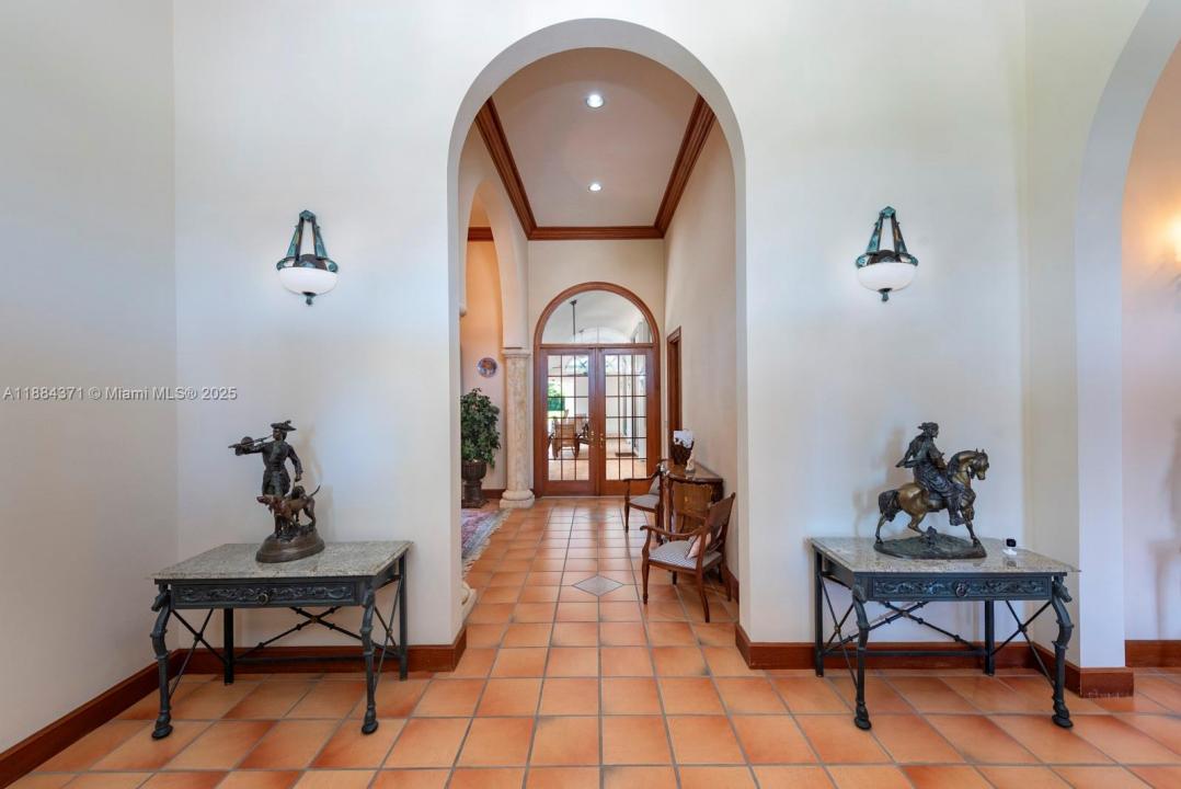 9360 SW 66th St, Miami, Floryda 33173, USA
