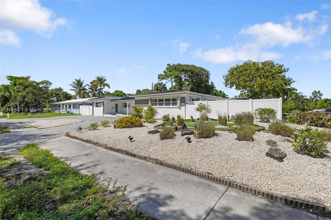 1221 SE 10th St, Deerfield Beach, 佛羅里達州 33441, 美國