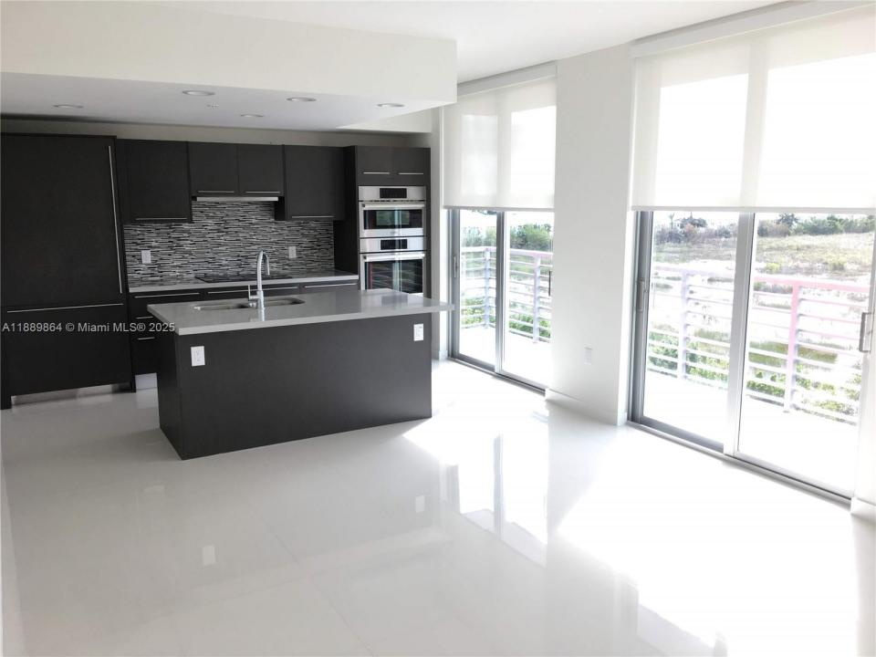7875 NW 107th Ave 618, Doral, Флорида 33178, Соединенные Штаты