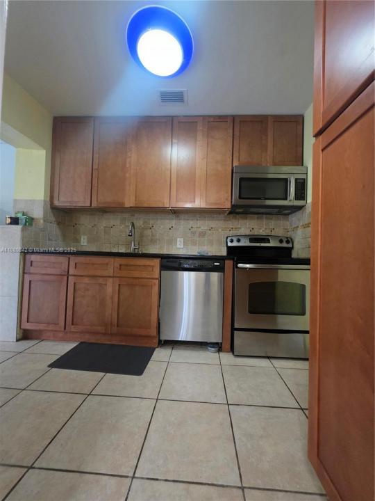 1 N Melrose Dr 0, Miami Springs, Florida 33166