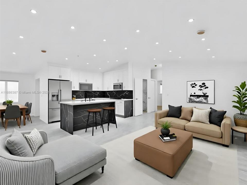 823 SW 27th St, Fort Lauderdale, Флорида 33315, Соединенные Штаты