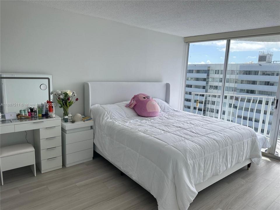 7601 E Treasure Dr 1005, North Bay Village, Floride 33141, États-Unis