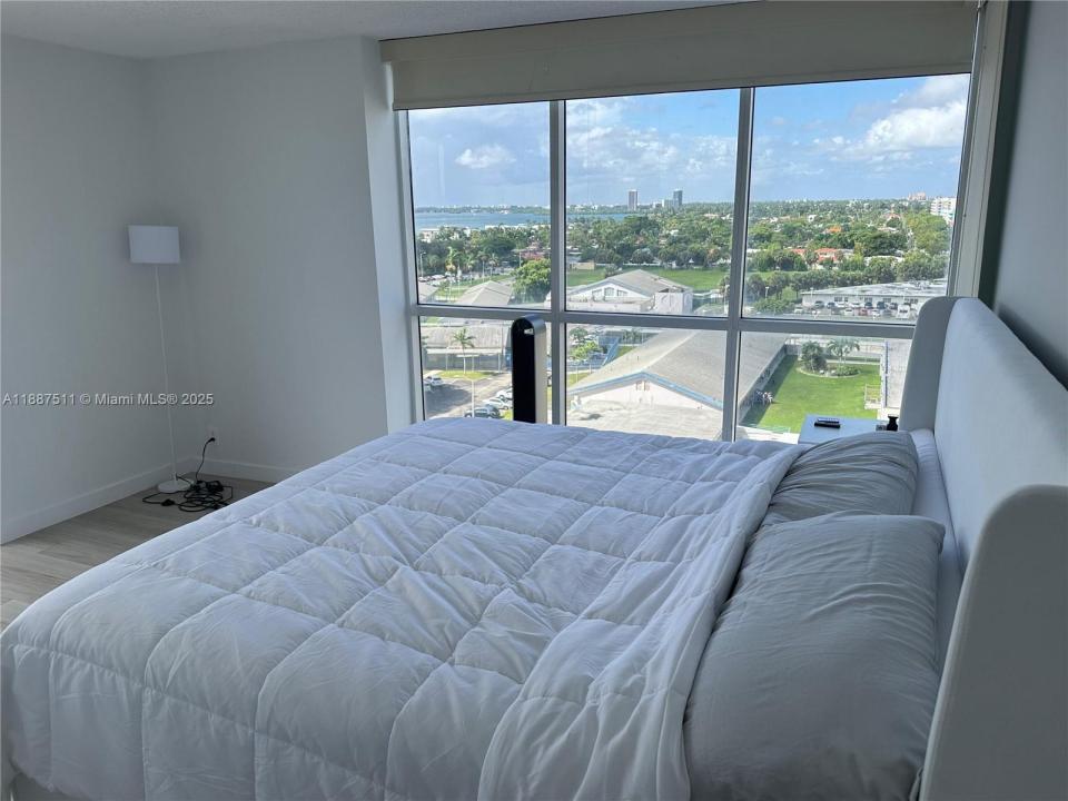 7601 E Treasure Dr 1005, North Bay Village, Floride 33141, États-Unis