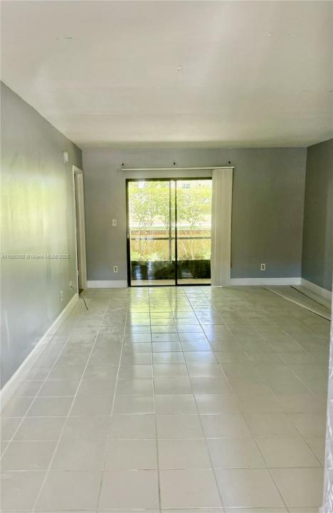 9539 Boca Cove Cir 105, Boca Raton, Florida 33428