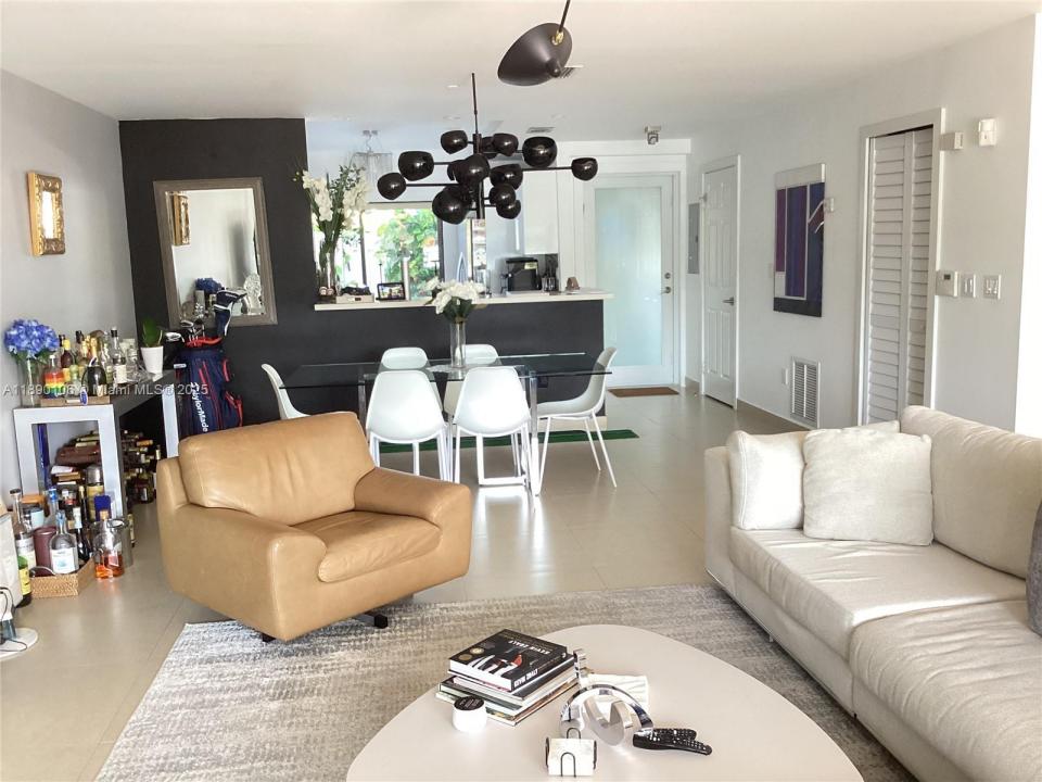 460 Poinciana Dr 1610, Sunny Isles Beach, Florida 33160
