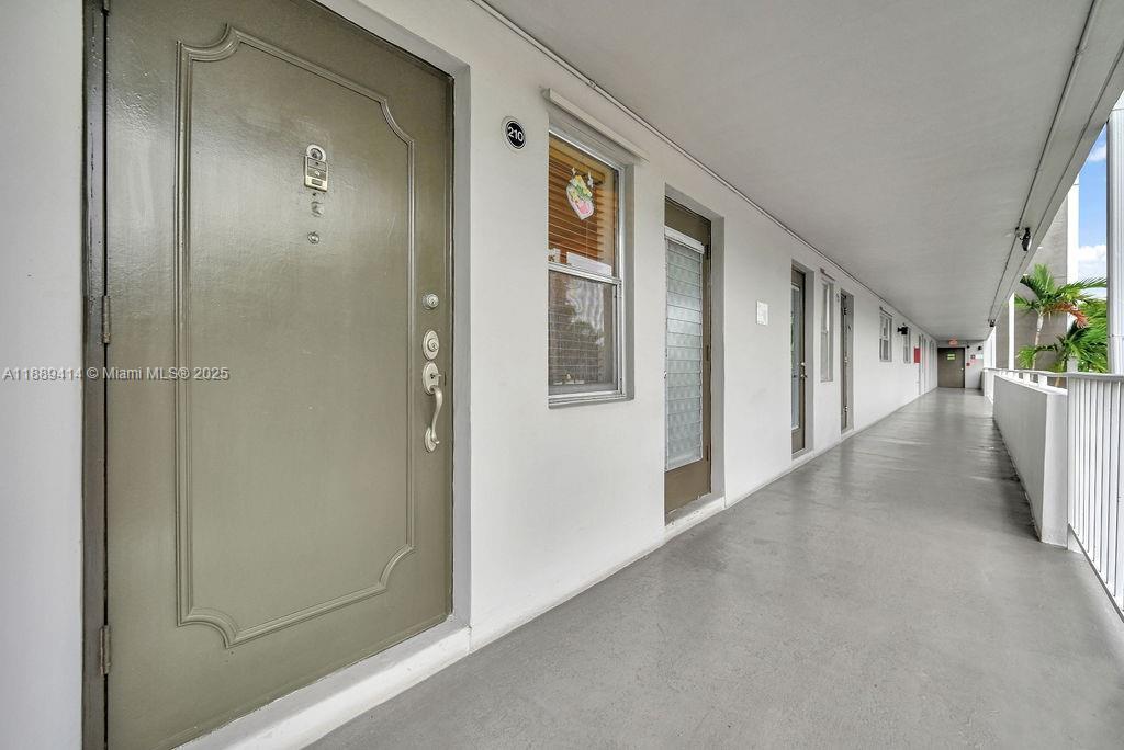 4800 Hillcrest Ln 210, Hollywood, Florida 33021, Estados Unidos