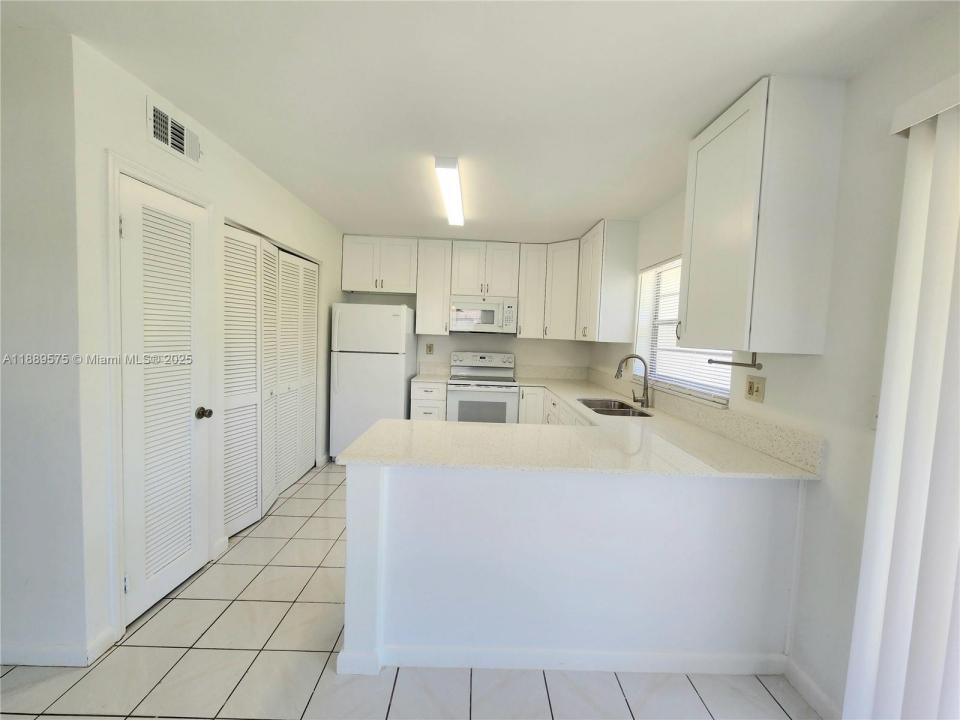 18637 SW 100th Ave 18637, Cutler Bay, Flórida 33157, Estados Unidos