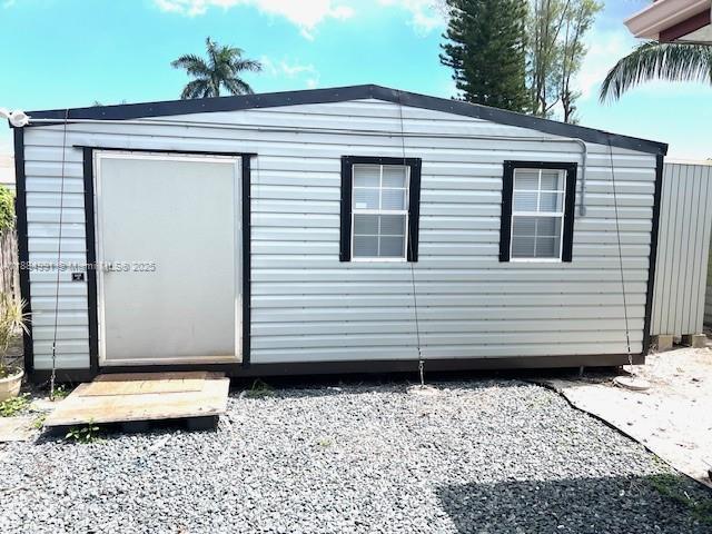 0000 SW 56 B, Davie, Florida 33314