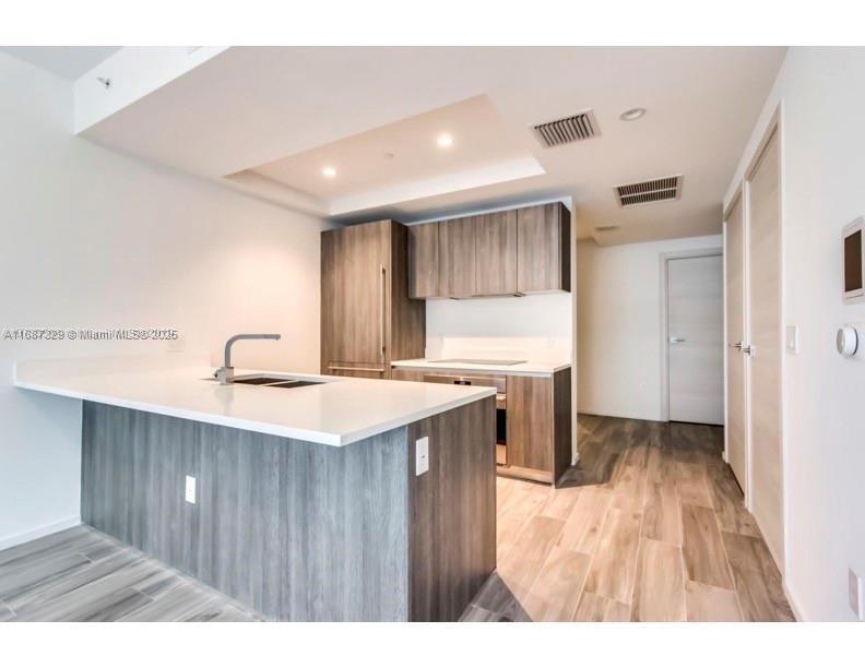 801 S Miami Ave 4406, Miami, Флорида 33130, Соединенные Штаты
