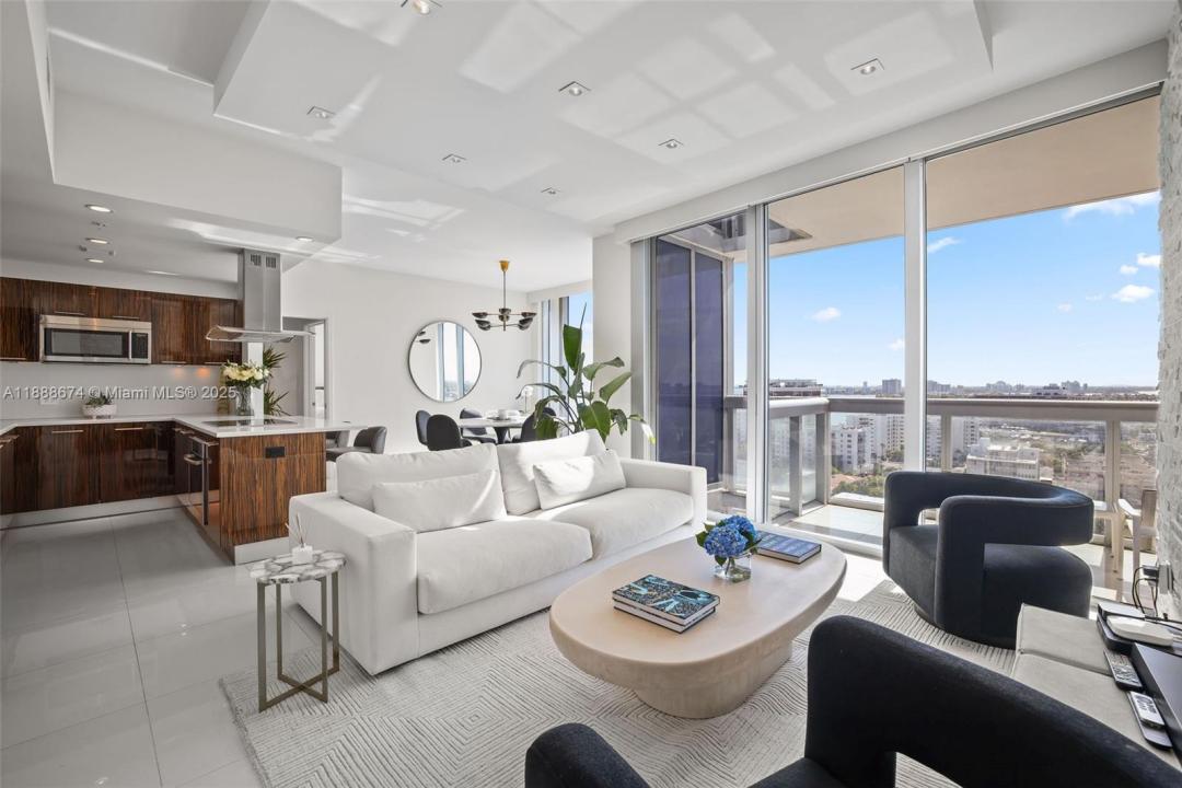 6899 Collins Ave 1610, Miami Beach, Floryda 33141, USA