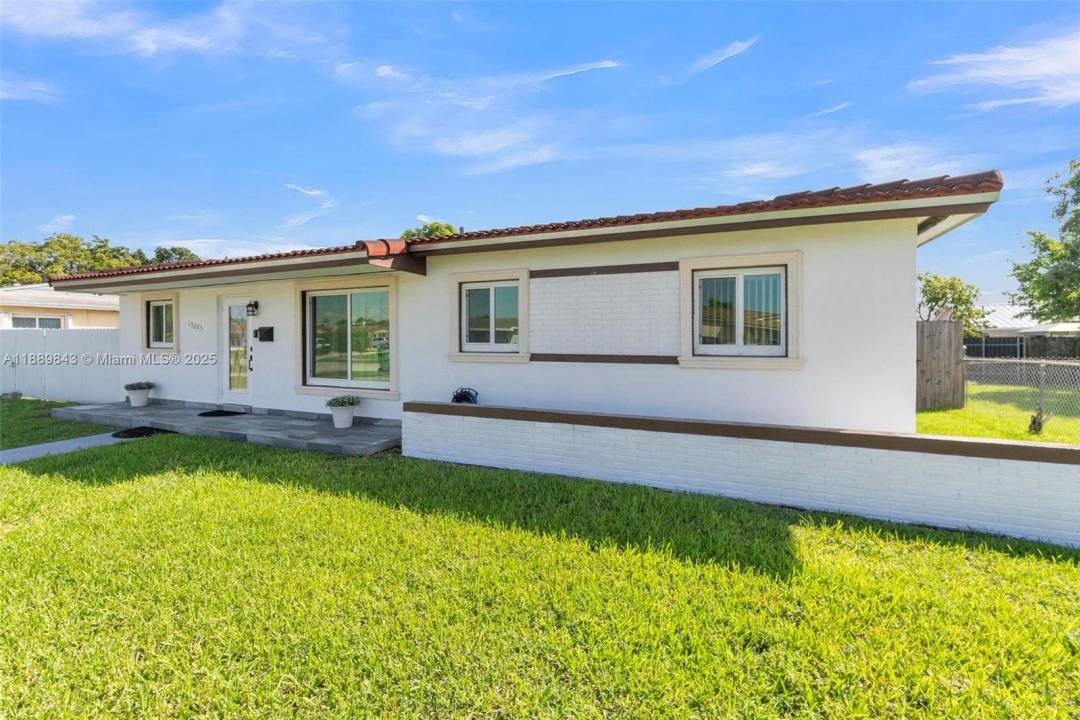 15265 SW 100th Ct, Miami, Floryda 33157, USA