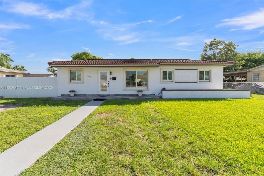 15265 SW 100th Ct, Miami, Floryda 33157, USA
