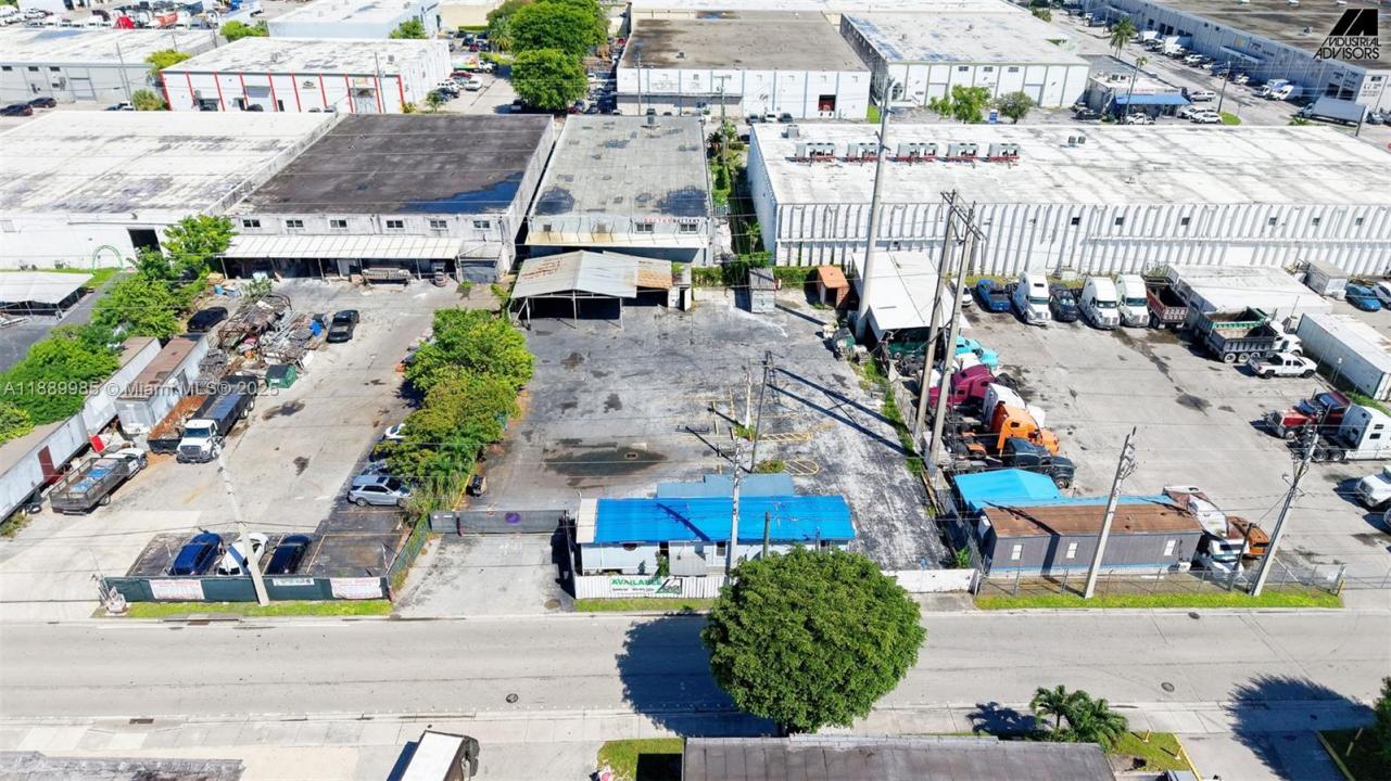 9855 NW 80th Ave, Hialeah Gardens, Florida 33016, Amerika Birleşik Devletleri