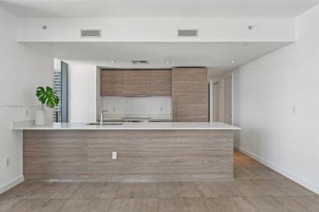 1300 S Miami Ave 1706, Miami, Florida 33130, USA