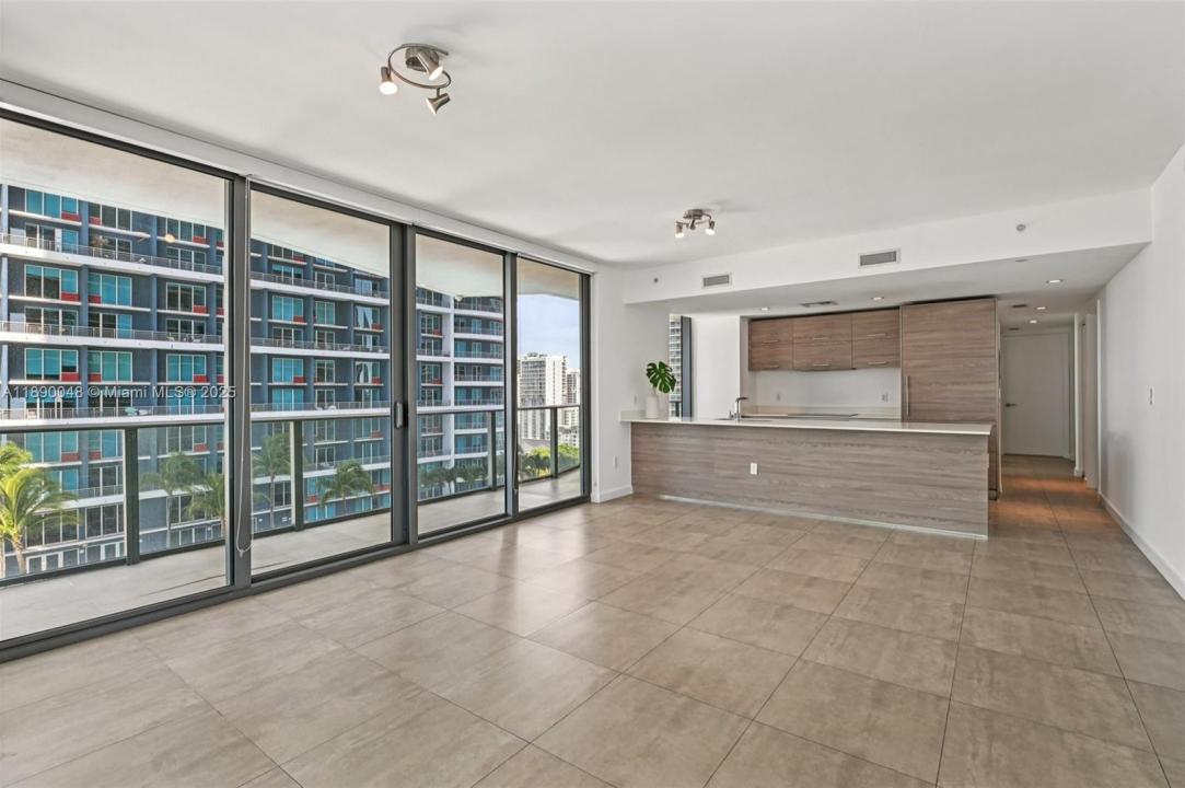 1300 S Miami Ave 1706, Miami, Flórida 33130, Estados Unidos