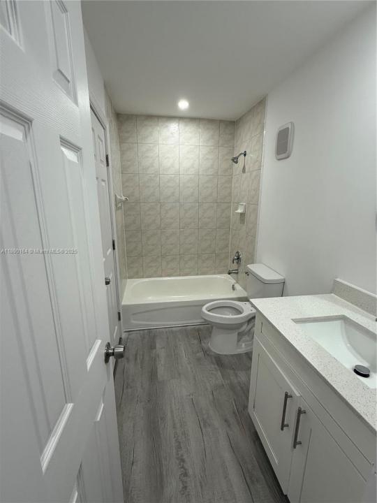 565 NE 12th Ave 565, Homestead, Флорида 33030, Соединенные Штаты