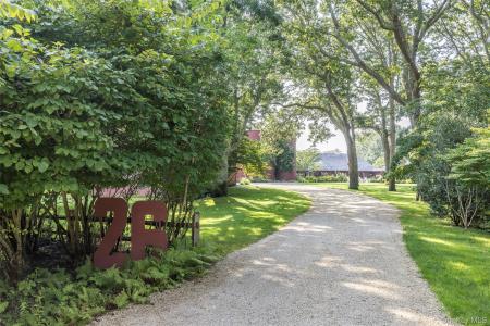 26 Ruxton Road, East Hampton, New York 11937, HOA KỲ