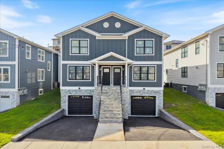 93 Thurton Place, Yonkers, New York 10704, États-Unis