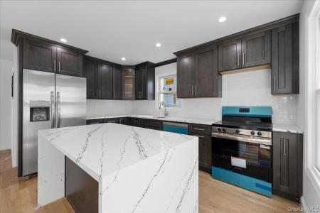 97 Thurton Place, Yonkers, Nova Iorque 10704, Estados Unidos