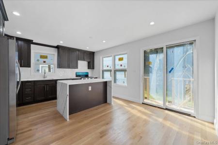 101 Thurton Place, Yonkers, New York 10704, États-Unis