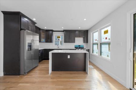 101 Thurton Place, Yonkers, New York 10704, États-Unis