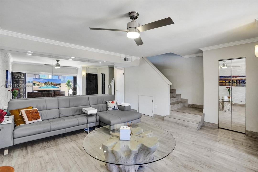 16478 NE 27th Pl 34, Eastern Shores, Florida 33160