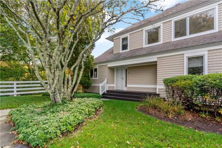 4 Polo Club Road, Narragansett, RI 02882, USA
