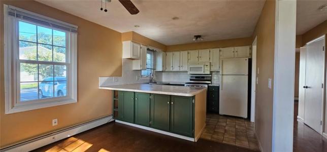 107 Forestwood Drive, North Providence, Rhode Island 02904, États-Unis