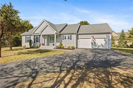 15 Josephine Drive, Charlestown, RI 02813, USA